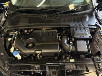 LAND ROVER RANGE ROVER EVOQUE 2.0 TD4 SE Tech