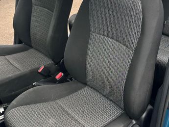 TOYOTA YARIS 1.33 Dual VVT-i Icon Plus Multidrive S Euro 5 5dr