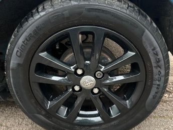 TOYOTA YARIS 1.33 Dual VVT-i Icon Plus Multidrive S Euro 5 5dr