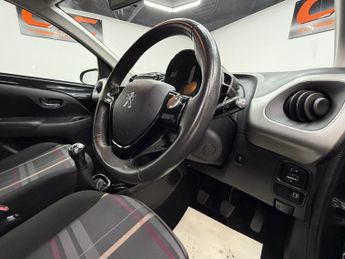 PEUGEOT 108 1.2 VTi PureTech Allure