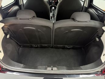 PEUGEOT 108 1.2 VTi PureTech Allure