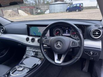 MERCEDES-BENZ E CLASS 2.0 E220d SE