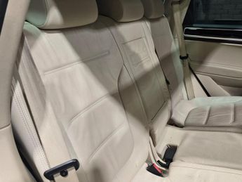 VOLKSWAGEN TOUAREG 3.0 TDI V6 BlueMotion Tech R-Line