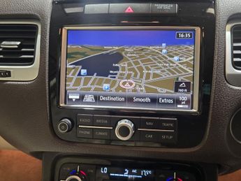 VOLKSWAGEN TOUAREG 3.0 TDI V6 BlueMotion Tech R-Line