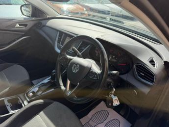 VAUXHALL GRANDLAND X 1.2 Turbo SE