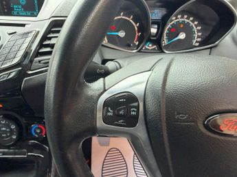 FORD FIESTA 1.0 T EcoBoost Zetec S