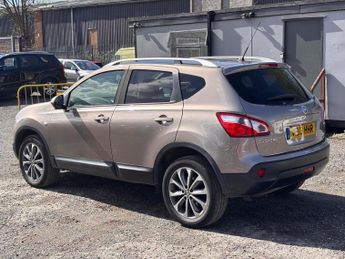 NISSAN QASHQAI 1.6 dCi Tekna 2WD Euro 5 5dr (AVM)