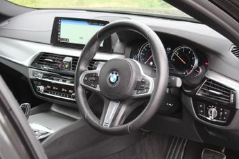 BMW 5 SERIES 2.0 520d M Sport Saloon