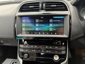 JAGUAR XE 2.0i R-Sport Auto AWD Euro 6 (s/s) 4dr