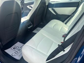 TESLA MODEL 3 Standard Range Plus Auto RWD 4dr
