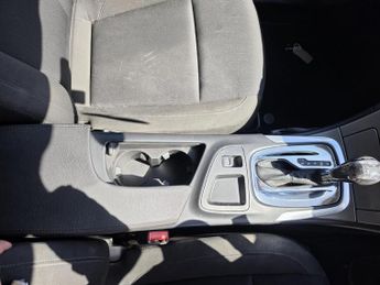 VAUXHALL INSIGNIA 2.0 CDTi Exclusiv Auto Euro 5 5dr