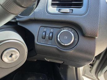 VAUXHALL INSIGNIA 2.0 CDTi Exclusiv Auto Euro 5 5dr