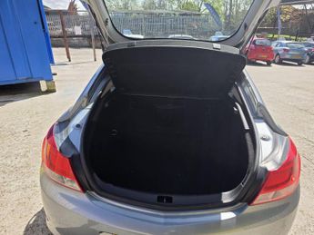 VAUXHALL INSIGNIA 2.0 CDTi Exclusiv Auto Euro 5 5dr