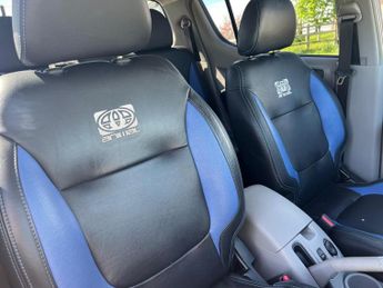 MITSUBISHI L200 2.5 DI-D Animal