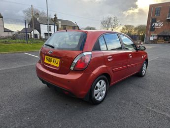 KIA RIO 1.4 2