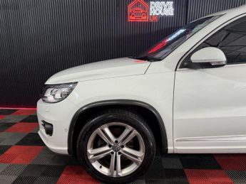 VOLKSWAGEN TIGUAN 2.0 TDI BlueMotion Tech R-Line