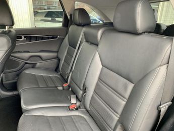 KIA SORENTO 2.2 CRDi KX-2