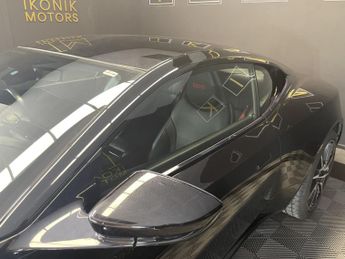 ASTON MARTIN DB11 5.2 V12