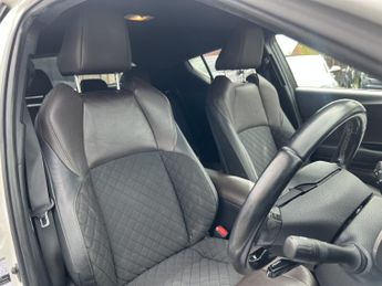 TOYOTA C-HR 1.8 VVT-h Excel
