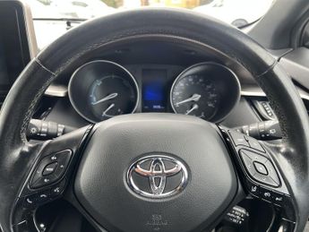 TOYOTA C-HR 1.8 VVT-h Excel