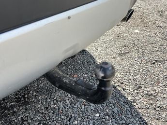 LAND ROVER DISCOVERY SPORT 2.0 SD4 HSE Luxury
