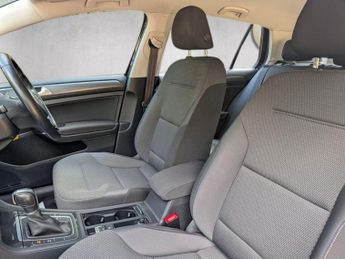 VOLKSWAGEN GOLF 1.5 TSI EVO BlueMotion Tech SE Nav DSG Euro 6 (s/s) 5dr