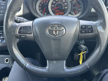 TOYOTA RAV4 2.2 D-4D XT-R