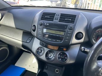 TOYOTA RAV4 2.2 D-4D XT-R