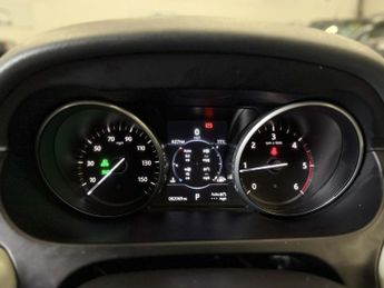 LAND ROVER DISCOVERY SPORT 2.0 TD4 HSE Luxury