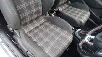 VOLKSWAGEN POLO 1.8 TSI GTI