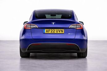 TESLA MODEL Y (Dual Motor) Long Range