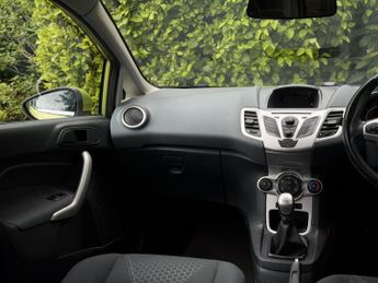 FORD FIESTA 1.4 Zetec