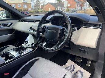 LAND ROVER RANGE ROVER VELAR 2.0 D240 R-Dynamic SE