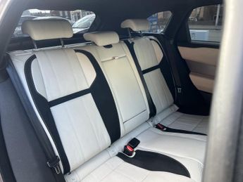 LAND ROVER RANGE ROVER VELAR 2.0 D240 R-Dynamic SE