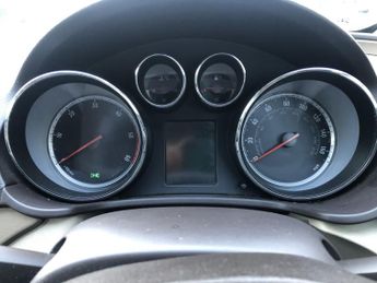 VAUXHALL INSIGNIA 2.0 CDTi ecoFLEX Exclusiv