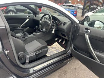 PEUGEOT RCZ 1.6 THP Sport