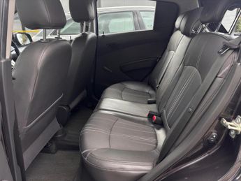 CHEVROLET SPARK 1.2i LT Euro 5 5dr