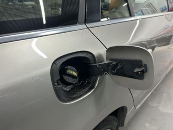 VOLVO V60 2.0 D4 SE Lux Nav