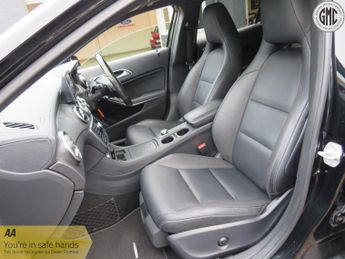 MERCEDES-BENZ GLA 2.0 GLA250 AMG Line Premium Plus 4Matic