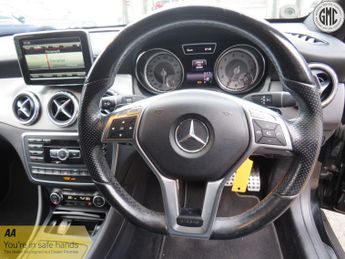 MERCEDES-BENZ GLA 2.0 GLA250 AMG Line Premium Plus 4Matic