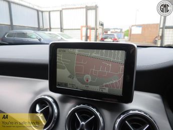 MERCEDES-BENZ GLA 2.0 GLA250 AMG Line Premium Plus 4Matic