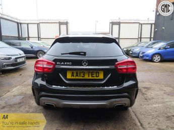MERCEDES-BENZ GLA 2.0 GLA250 AMG Line Premium Plus 4Matic