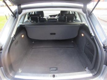 AUDI A4 AVANT 2.0 TDI SE Technik S Tronic quattro Euro 5 (s/s) 5dr