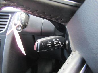 AUDI A4 AVANT 2.0 TDI SE Technik S Tronic quattro Euro 5 (s/s) 5dr