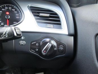 AUDI A4 AVANT 2.0 TDI SE Technik S Tronic quattro Euro 5 (s/s) 5dr