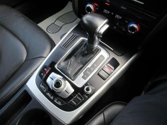 AUDI A4 AVANT 2.0 TDI SE Technik S Tronic quattro Euro 5 (s/s) 5dr