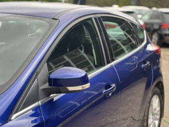 FORD FOCUS 1.6 Titanium Navigator