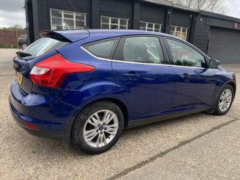 FORD FOCUS 1.6 Titanium Navigator