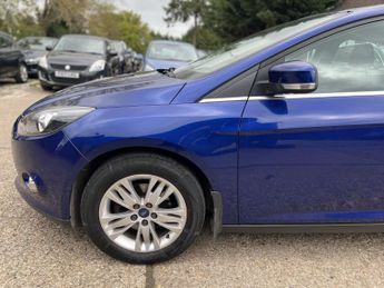FORD FOCUS 1.6 Titanium Navigator