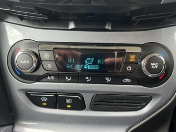 FORD FOCUS 1.6 Titanium Navigator